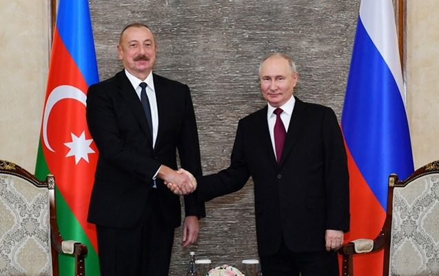 İlham Əliyev Vladimir Putini təbrik etdi