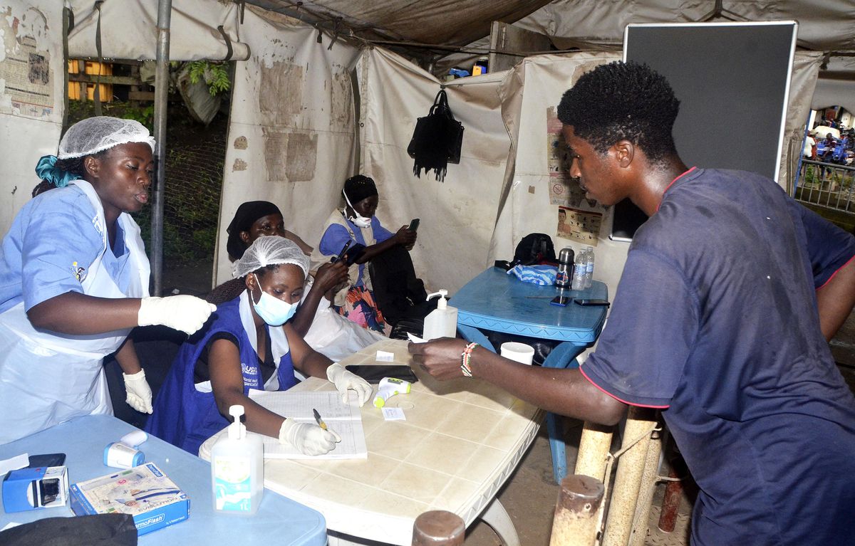 Uqandada Ebola testi tələbi ləğv olunur