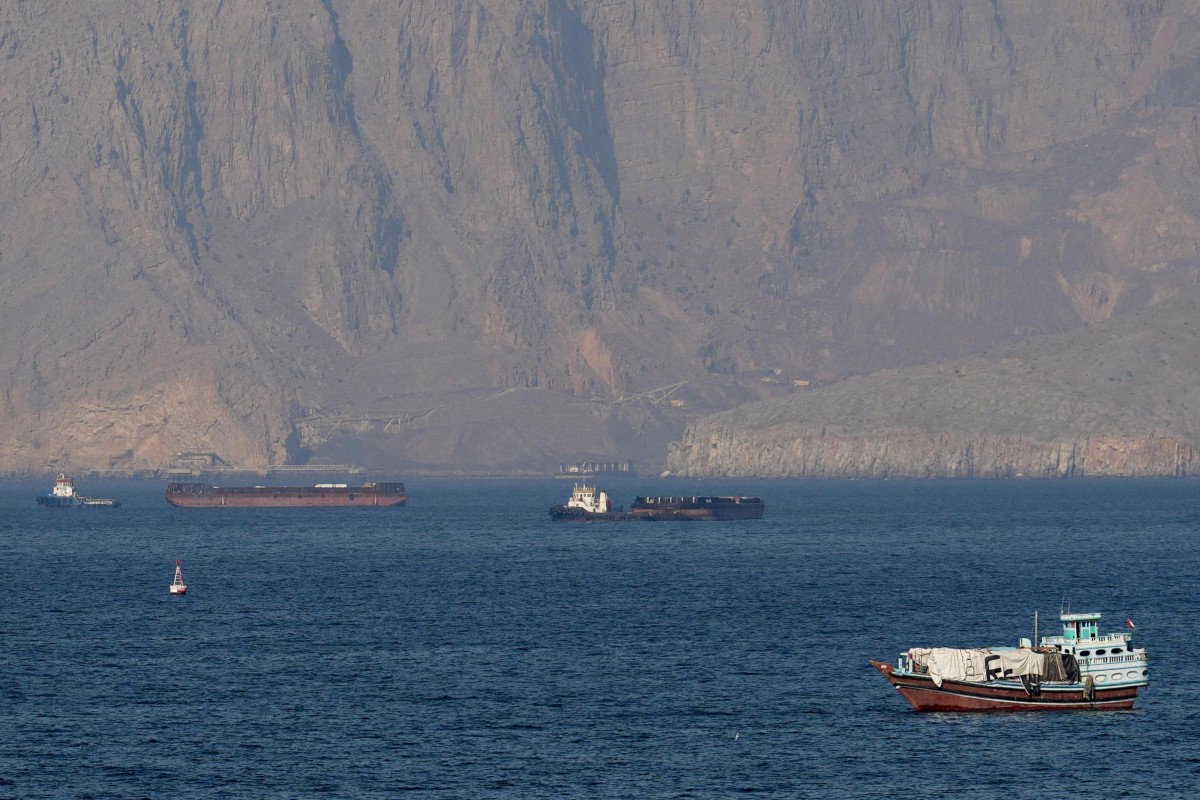 İran neftini daşıyan tankerlər Hörmüz boğazını keçib