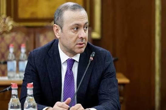 “Daşnaksütyun”un liderlərindən olan İşxan Saqatelyanın evində axtarış aparılır