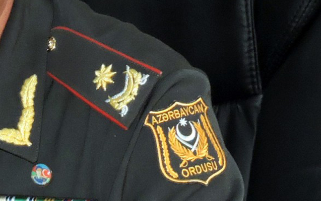 Beş hərbçiyə 