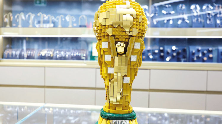 Dünyanın ən bahalı Lego kuboku
