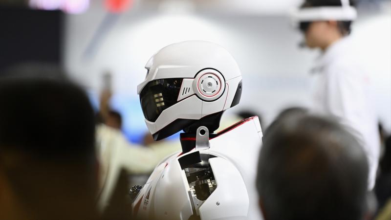 Yaponiya 10 milyon süni intellektlə işləyən robot işlətməyi planlaşdırır