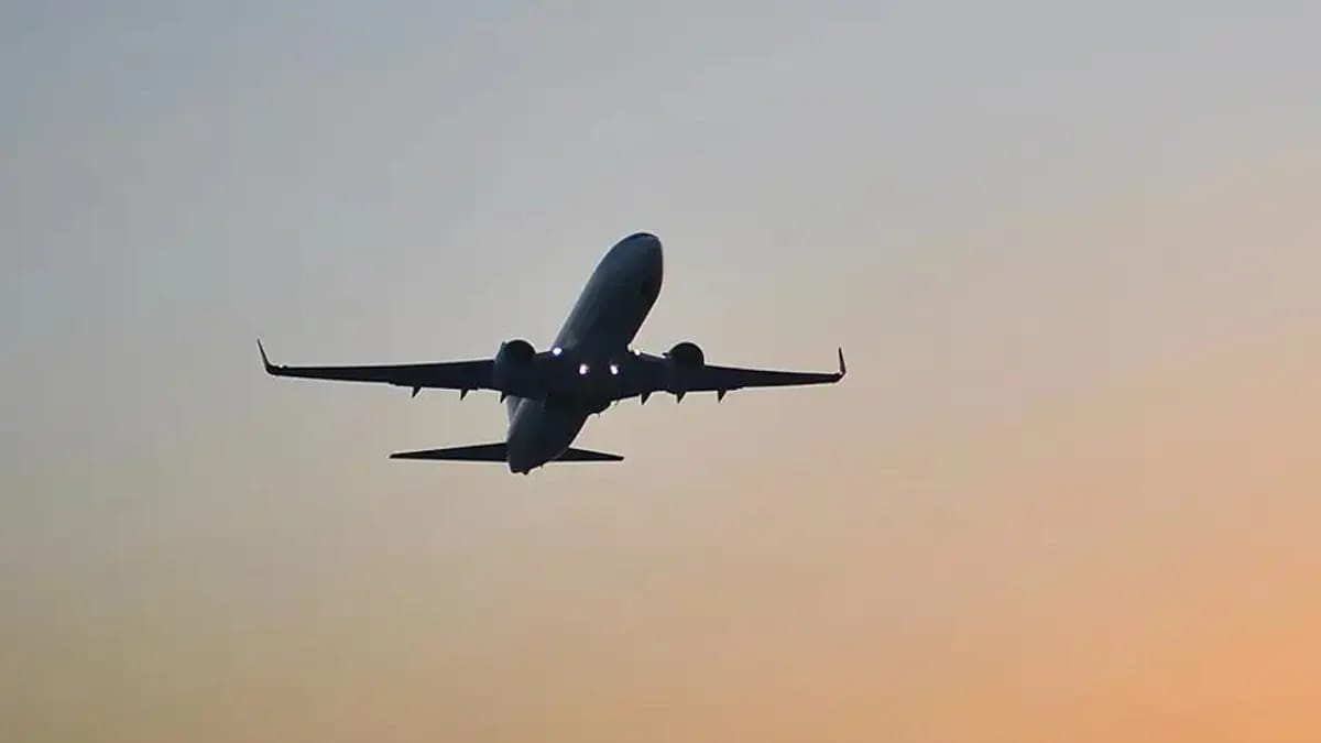 Yük təyyarəsi Ərəbistan dənizi üzərində yoxa çıxdı