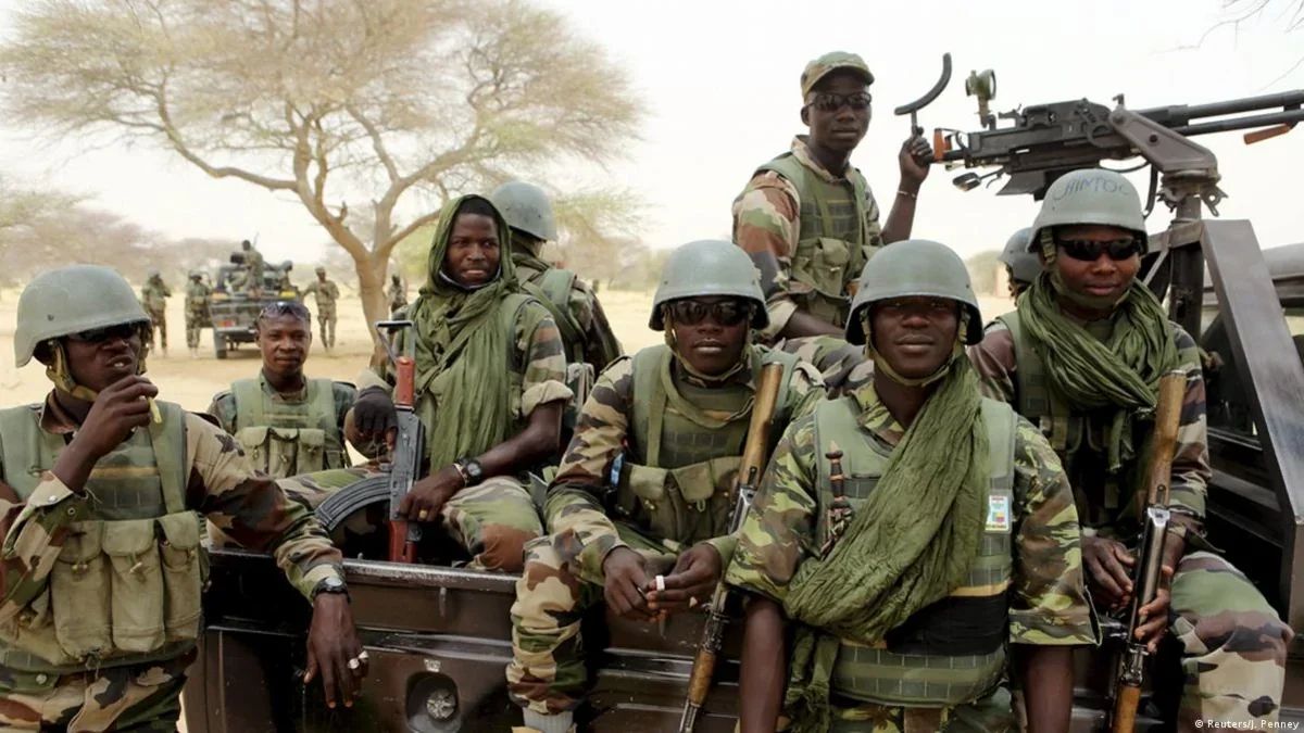 Nigeriyada iki ay əvvəl oğurlanan şagird və müəllimlər azad edildilər