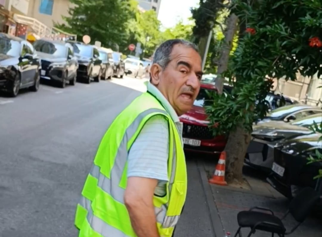 Nəsimi rayonunda küçə zəbt edilir? – İmran Qasımov küçəsində qanunsuz parklanma iddiası narazılıq yaradır