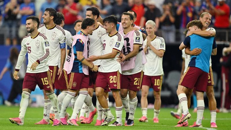 İspaniya Dünya Çempionatının ilk finalçısı oldu