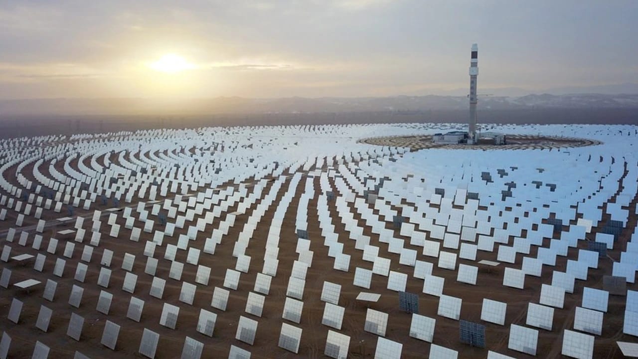 Çində dünyanın ən böyük hibrid günəş elektrik stansiyası istismara verilir