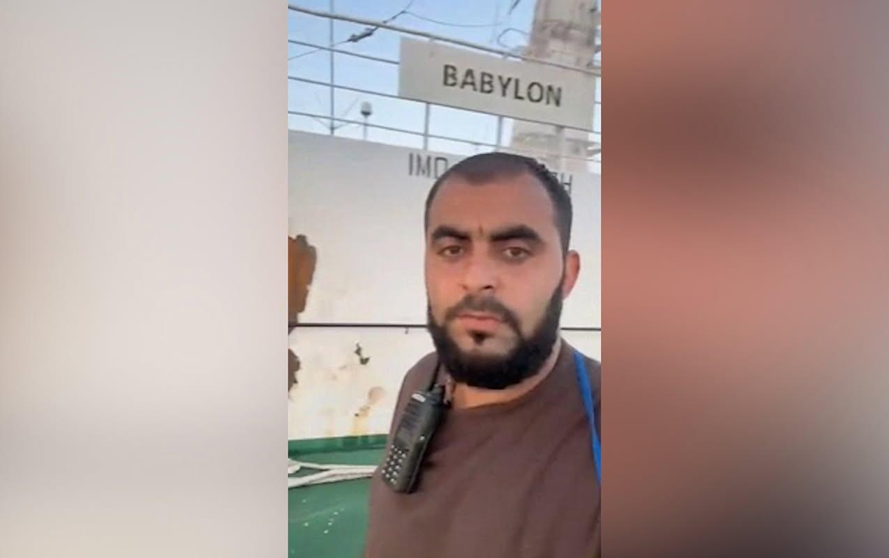 Daha bir gəmi hücuma məruz qaldı - Azərbaycanlılar xilas edildi - (Video)