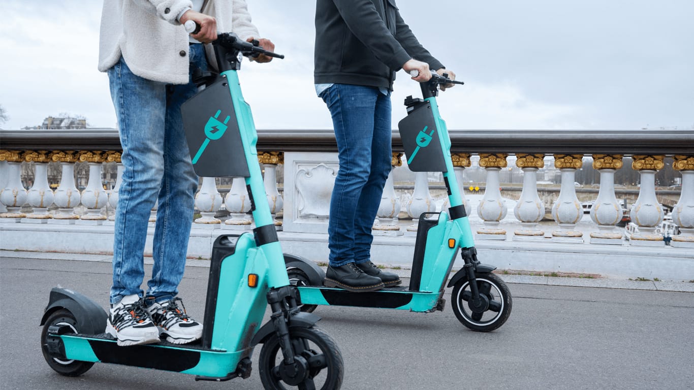 İrlandiyada elektrikli skuterlərin istifadəsi qadağan edilib