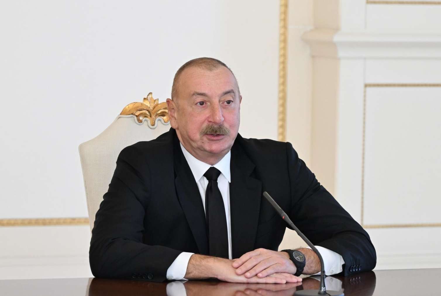 İlham Əliyevlə Merz arasında görüş keçirilir