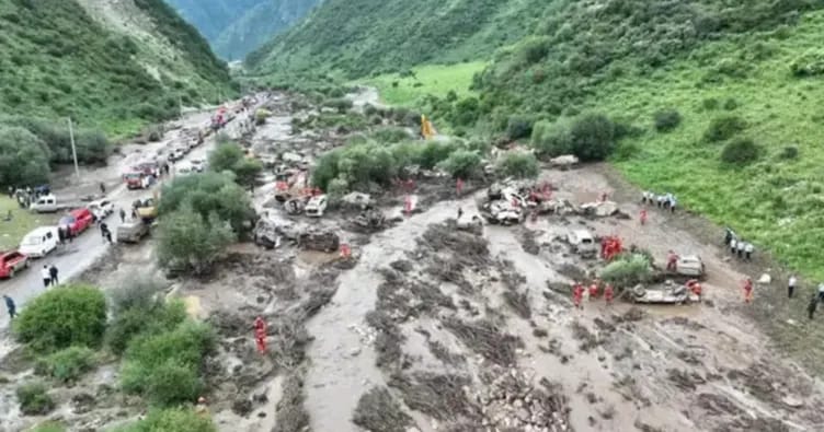 Çinin Qansu əyalətində daşqınlar: 10 nəfər həlak olub