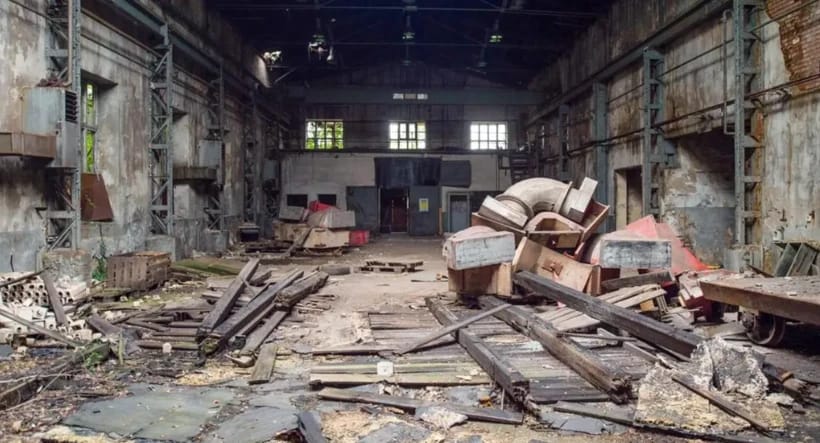 Tarixi zavod 1 avroya satışa çıxarılıb