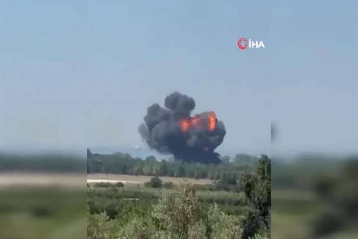 Türkiyədə F-16 təlim təyyarəsi qəzaya uğrayıb, pilot sağ qalıb