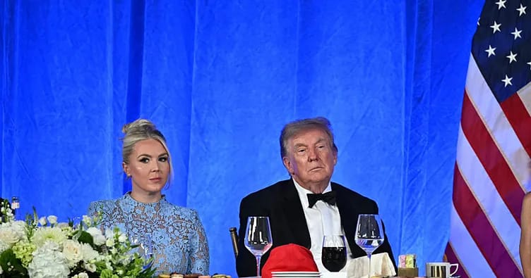 Donald Tramp: Ağ Evin sözçüsü Levit vəzifəsindən ayrılır