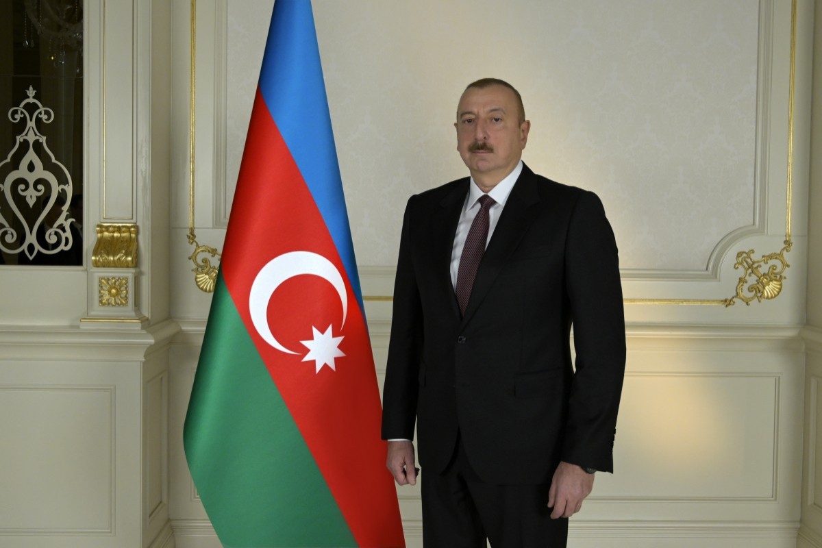 Prezident Buxara şəhərindədir
