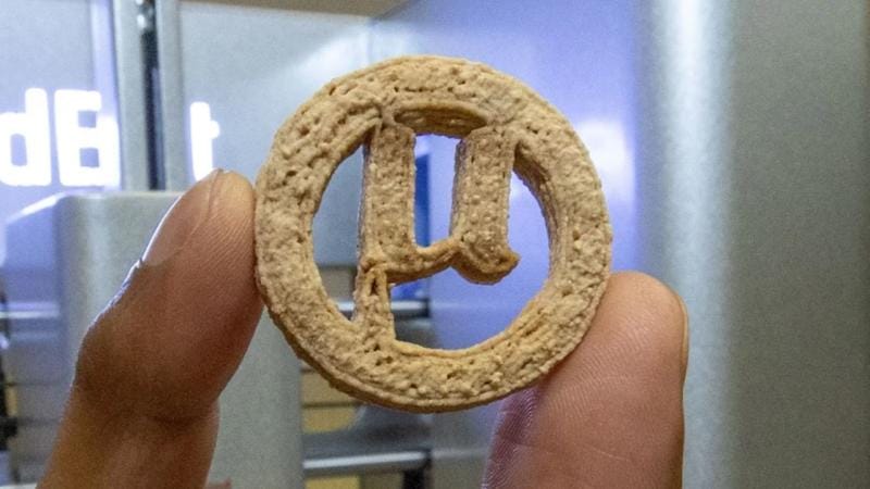 Alimlər təkrar emal olunmuş plastikdən peçenye hazırlayıblar