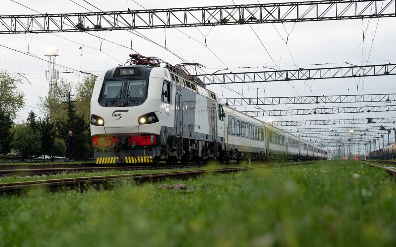 Xaçmazda yük qatarının vurduğu şəxs ölüb