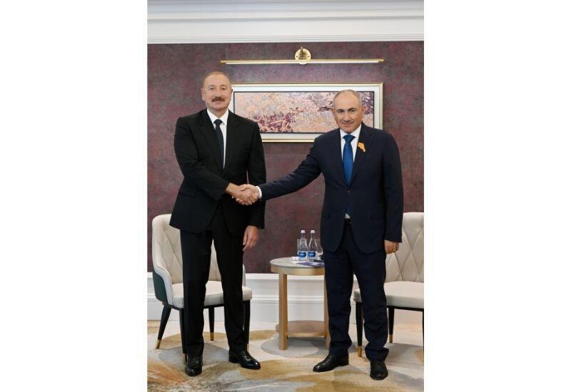 Prezident İlham Əliyev və Nikol Paşinyan Azərbaycan və Ermənistan arasında iqtisadi əməkdaşlığın genişləndirilməsi imkanlarını müzakirə ediblər