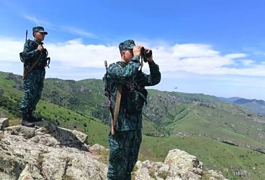 Axtarışda оlan 317 nəfər sərhəddə saxlanılıb