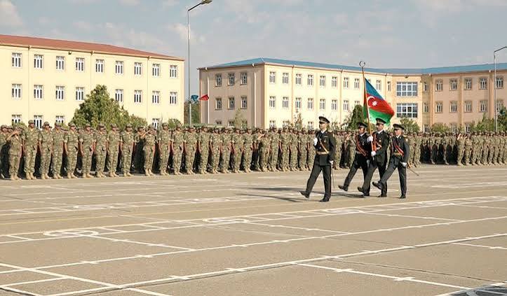 Prezident hərbi xidmətə çağırış və ehtiyata buraxılma ilə bağlı sərəncam imzalayıb