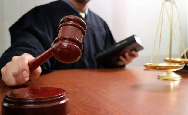 Özəl klinika rəhbəri və sahə həkimi rüşvətlə saxta əlillik sənədləri düzəltməkdə ittiham olunur