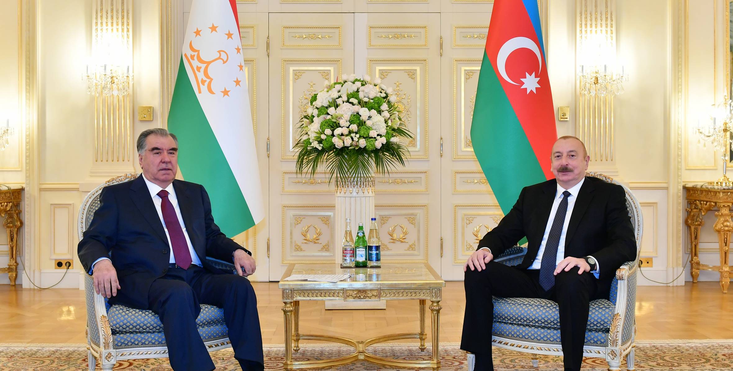 İlham Əliyev Emoməli Rəhmonu təbrik etdi