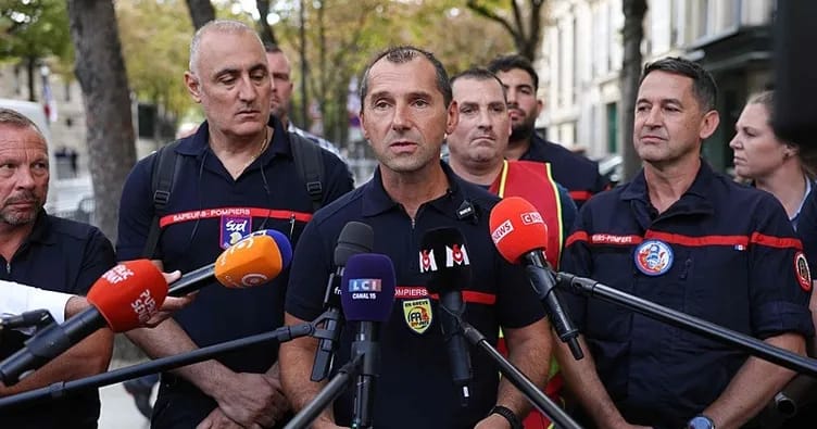 Fransada yanğınsöndürənlər tətilə başlayıblar