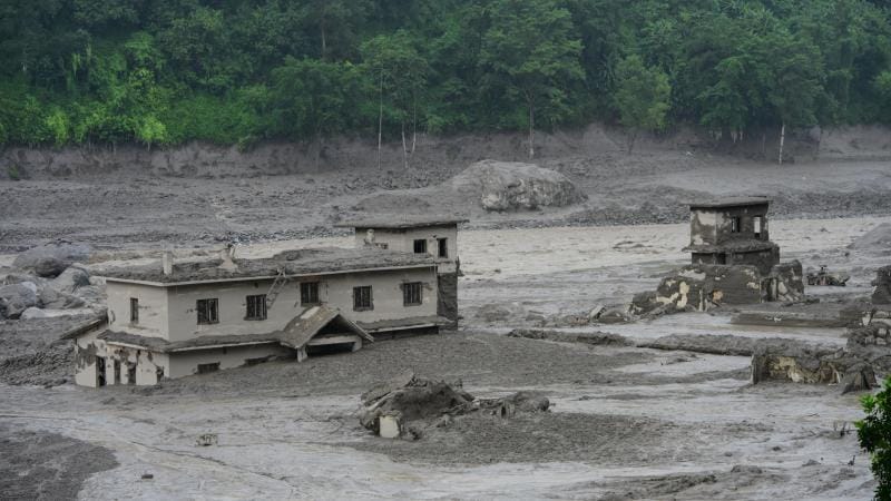 Nepalda daşqınlar nəticəsində ölənlərin sayı 1377-yə çatıb