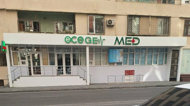 “Ecegen Med Klinika” tibb təhsili olmayan masajçını “fizioterapevt” kimi işlədirmiş - Cərimə kəsildi