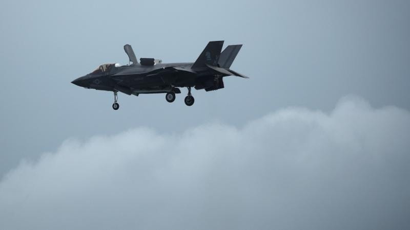 Avstraliya F-35 qırıcı təyyarəsinin hissələrinin səhvən Honkonqa göndərildiyini təsdiqləyib