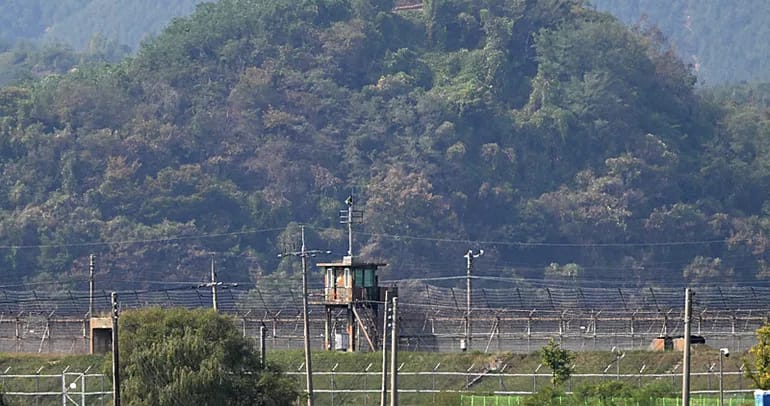 Şimali Koreya silahsızlaşdırılmış zonadakı partlayışda əli olduğunu inkar edir