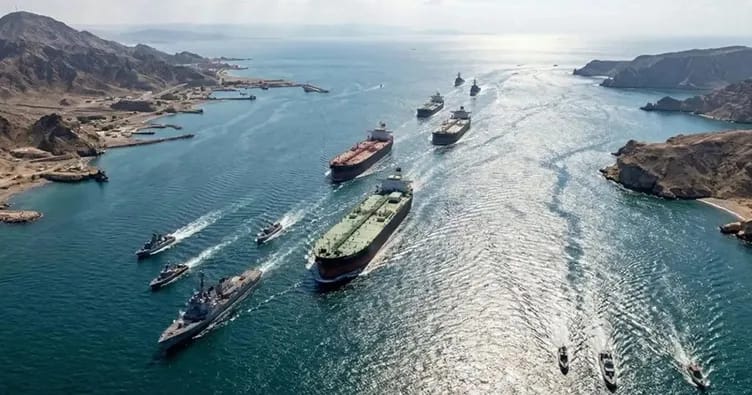 Hürmüz boğazında neft tankerinə zərbə endirilib