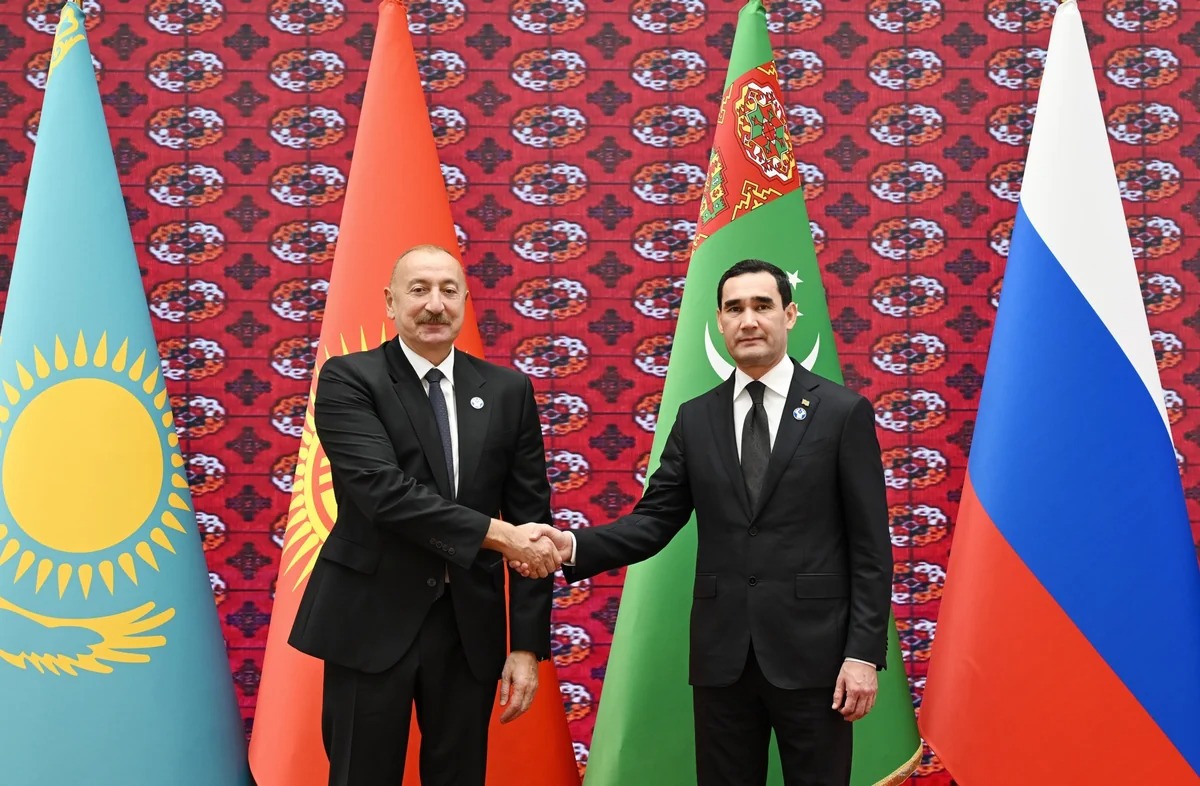 İlham Əliyev Türkmənbaşıda MDB Dövlət Başçıları Şurasının iclasında iştirak üçün