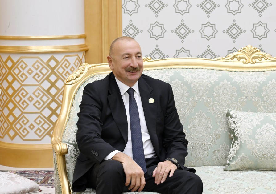 İlham Əliyevin Türkmənistana işgüzar səfəri başa çatıb