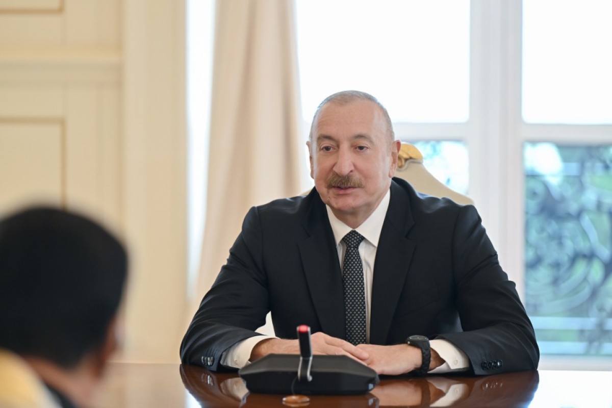 İlham Əliyev: Bizi Laosla mina problemi də birləşdirir