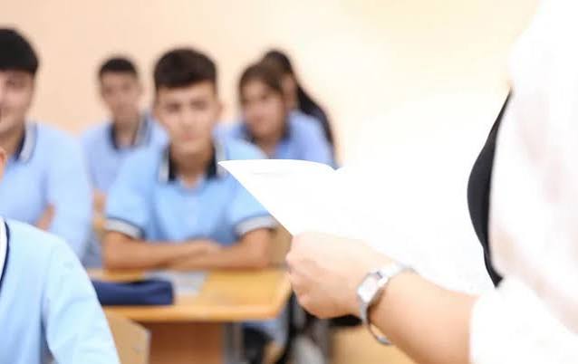 Gənc müəllimlərdən məktəblərdə vahid geyim forması məsələsi ilə bağlı valideynlərə çağırış