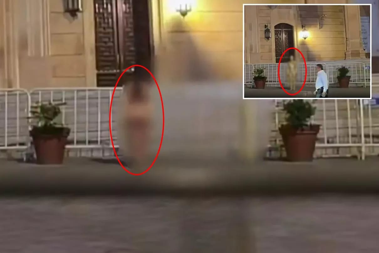 Məscid qarşısında bir qadın yarıçılpaq halda rəqs etdi