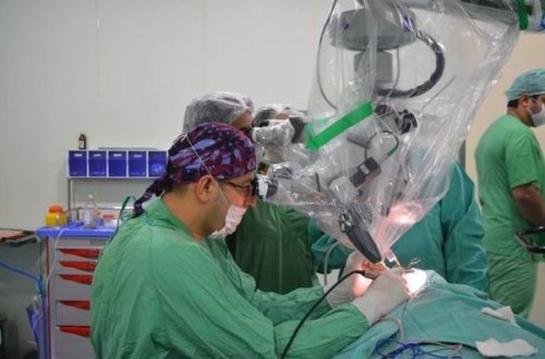 Azərbaycanda eşidə bilməyən uşaqları tam sağaltmaq olur