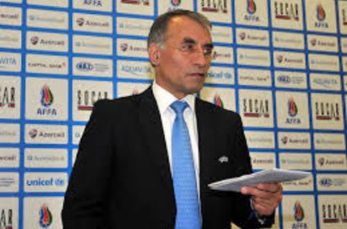 “O, qələt edir” - Sədr