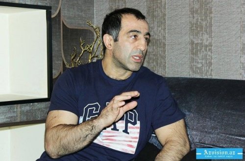 `Müəllim, deyəsən, ürəyimdən vurublar`