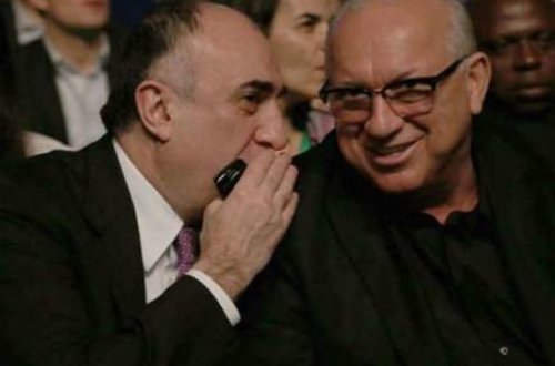 Tərtərə bomba yağan anlarda nazir və məmurlar Ramazottinin konsertində