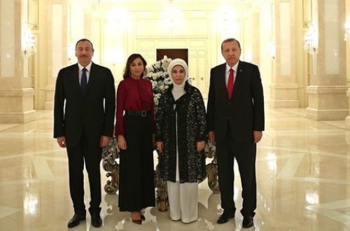 Prezidentlərlə xanımları Zaqulbada