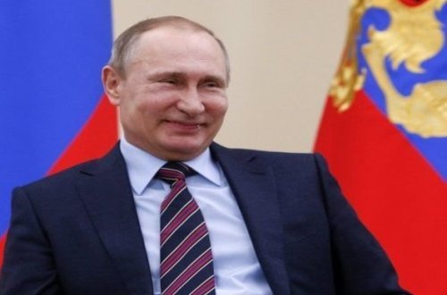 Putin jurnalistlə zarafat etdi