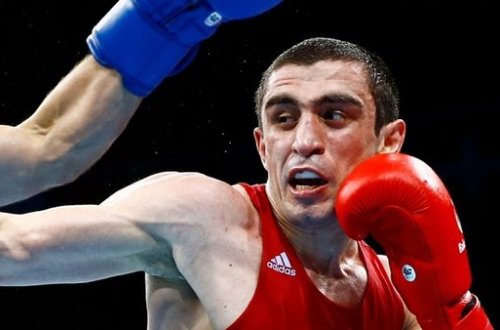 Daha bir boksçumuz mübarizəni dayandırıb