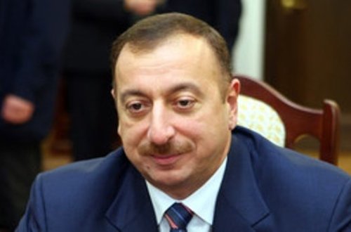 Lukaşenko İlham Əliyevə