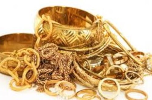 Bakıda mağazadan 120 min manatlıq qızıl oğurladılar