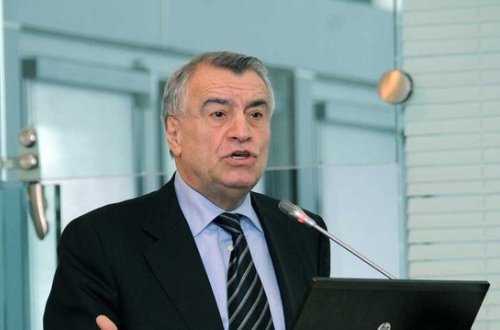 `Bəziləri bunu deməyə cəsarət etmir`