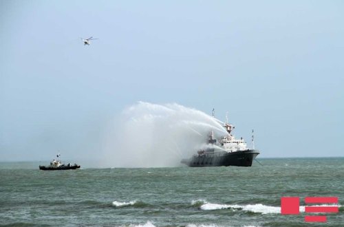 Xəzərdə yanan Rusiya tankerində 1 nəfər ölüb, 18 nəfər təxliyə olunub