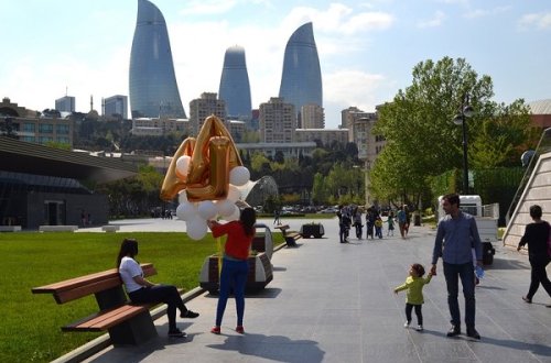 Sabah əsl gəzməli hava olacaq